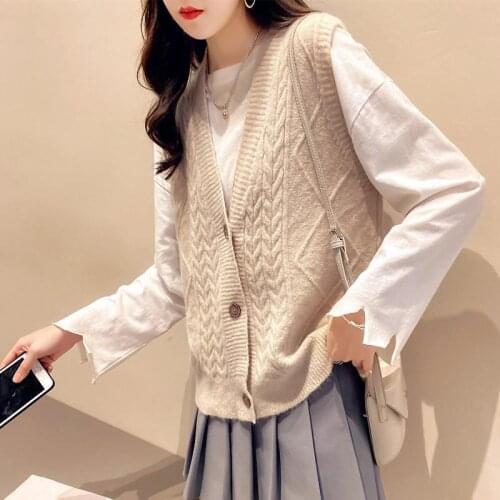 Spring and autumn fashion new Korean cardigan vest women loose outer wear sleeveless V-neck single-breasted knitted top