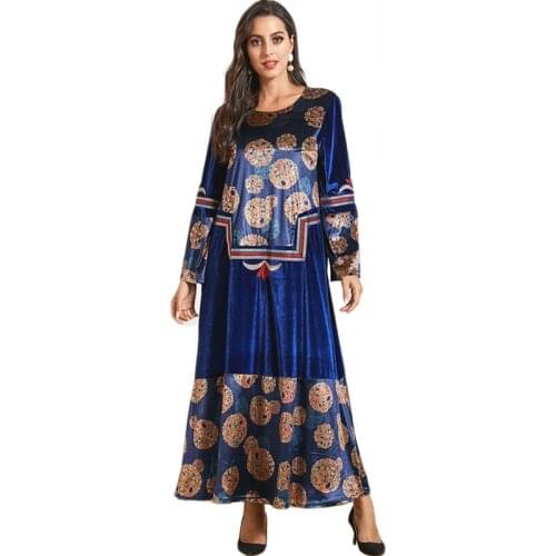 Autumn Winter Long Sleeve Velvet Long Dress Women Abaya Muslim Embroidery Arab Jilbab Ramadan Islamic Kaftan Vintage Robe Gown