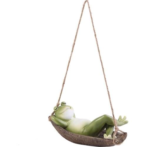Hanging Statues Tree Rope Hanging Resin Crafts Animal Sculptures Creative Frog Decoration Frog Ornaments Garden Decor