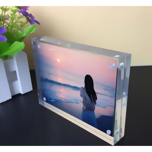 Acrylic Photo Frame 5.98x3.93'' Clear Picture Display with Magnet Crystal Picture Frame for Home Desk Table Decor