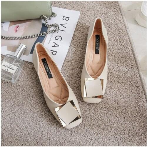 New Large Size Women Flats Metal Square Buckle Brand Women Shoes Fashion Boat Shoes Casual Shoes Woman Cozy Ballet Flats 34-43