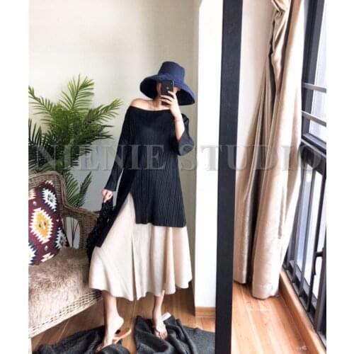 HOT SELLING Miyake fold spell color three quarter Kola oblique shoulder slit irregular black T-shirt IN STOCK