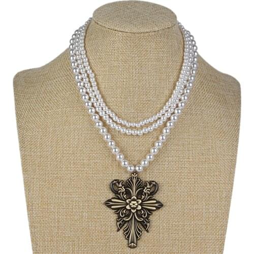 1pcs Game Village Vampire Madam Alcina Dimitrescu Cosplay Necklace Vampire Madam Biohazard Village Cosplay Props