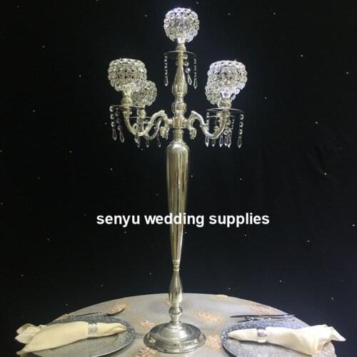 Factory Wholesale Wedding Transparent Candelabra Centerpieces For Wedding Table White Centerpiece Crystal Candle Holder 5 Arms