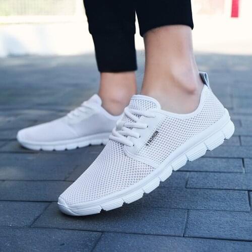 Unisex Casual Shoes Men Sneakers Superlight Trainers Mens Shoes Breathable Mesh Flat Shoes Men Mocassim Masculino White CZ-101