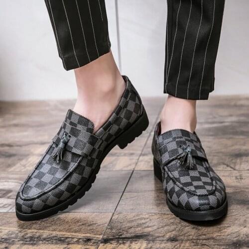 Fashion Men Shoes 2021 Casual Slip on Formal Loafers Driving Shoes Fashion Business Dress Leather MenS Classic Suits Shoes
