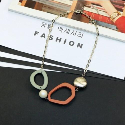 New Fresh Summer Woman Colorful Necklace Geometric Wood Pendant Necklaces Chain Fashion Accessories Jewelry