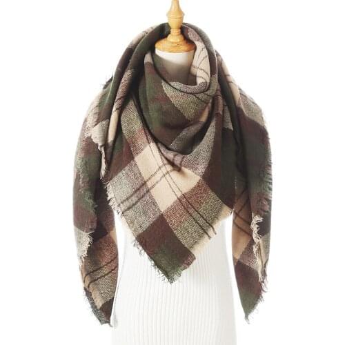 2021 New Winter Triangle Scarf Female Plaid Cashmere Shawl Neck Wraps Women Bandana Luxury Brand Designer Scarves Warm and Soft