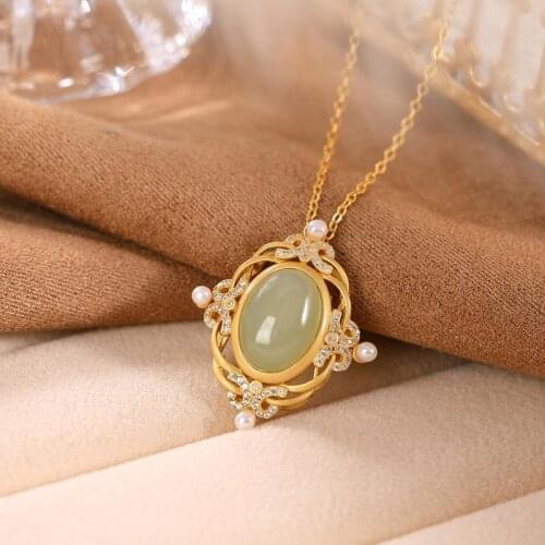 Original S925 Sterling Silver Gold Plated Hetian Jade Gray Jade Light Luxury Court Creative Geometric Womens Chain Pendant