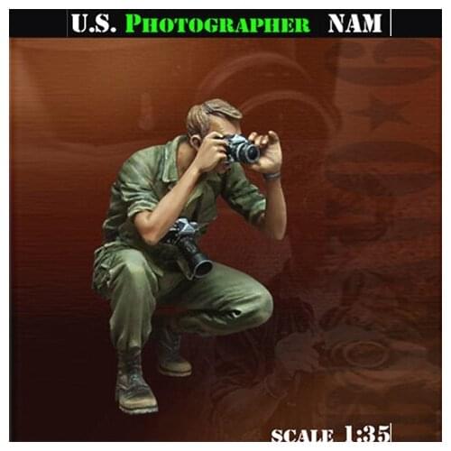 1/35 Vietnam War Field Reporter Photographer Resin Soldier