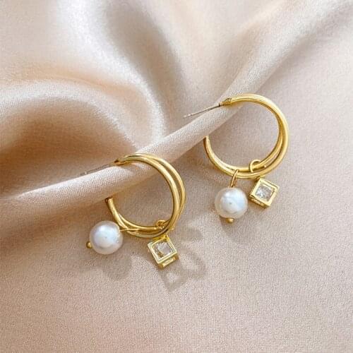 Crystal pearl earrings net red earrings temperament Korean version of simple Fashion Stud Earrings exquisite Womens Earrings