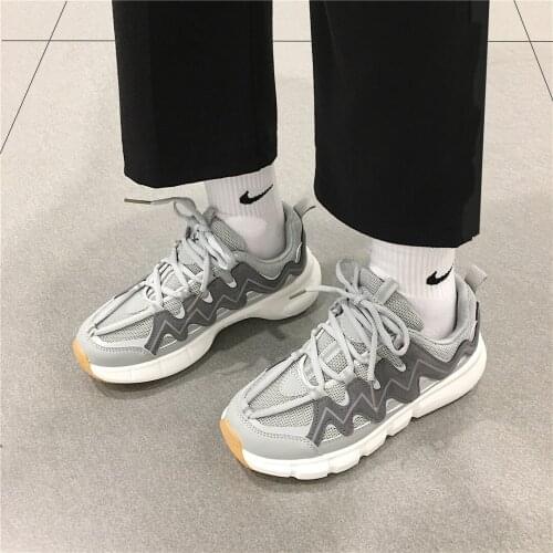 2021 spring new female Korean niche retro style simple breathable smart smoked casual sneakers