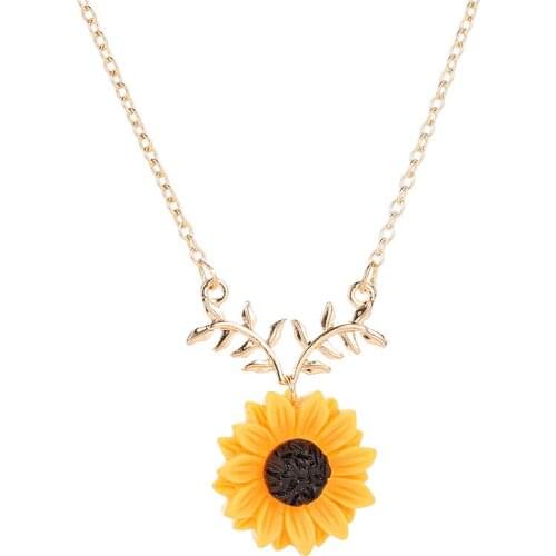 2020 New Bright Color Heronsbill Pearl Pendant Necklace Sunflower Women Fashion Jewelry Wholesale
