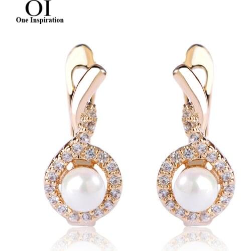 OI Sweet Style Simulated Pearl Stud Earrings for Girls Copper Metal Cubic Zirconia Paved Brincos Pendientes