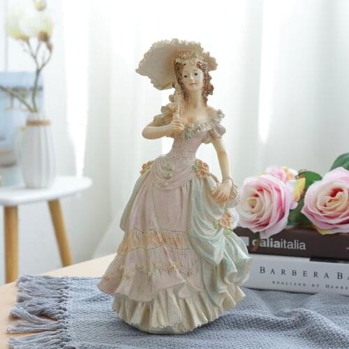 Europe Victorian Girl Statue Fashion Character Beauty Figurines Resin Crafts Wedding Gift Creative Home Decoration Ornament Art