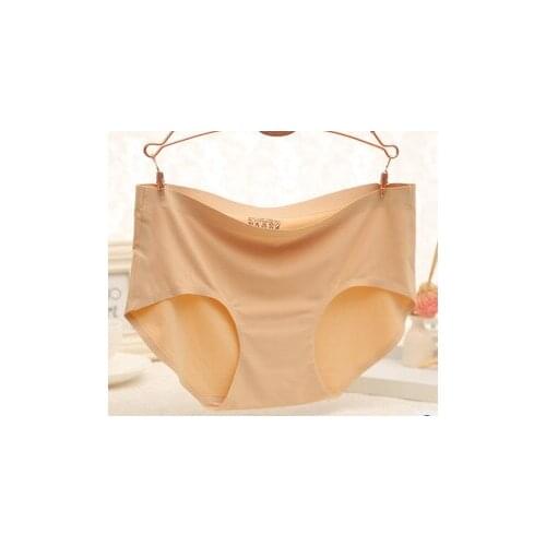 2022 Ms hot style triangle underwear sexy hip circumference non-trace women