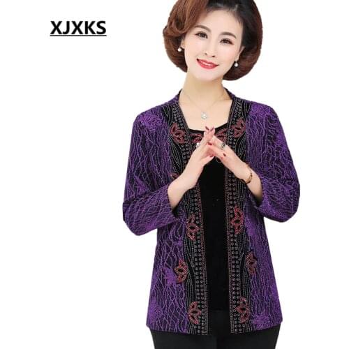 XJXKS High-end embroidered women fake two-piece tops 2020 spring new loose plus size women thin sweater