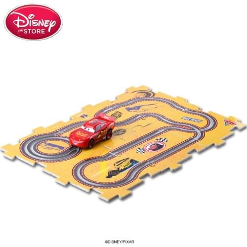 Disney Pixar Car 3 Ligtning Mcqueen Jackson Cruz Mini RC Cars Model Remote Control Car + Track Base for Boys Girls Xmas Gift