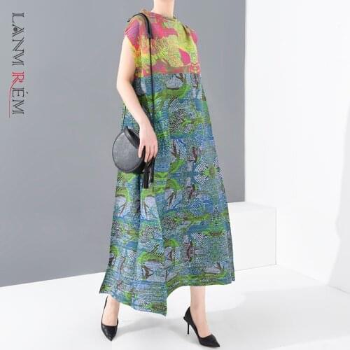 LANMREM 2021 Spring Vintage Forest Print Green Pleated Dresse Women Casual Sleeveless Elastic Color Block Stand Collar AP939