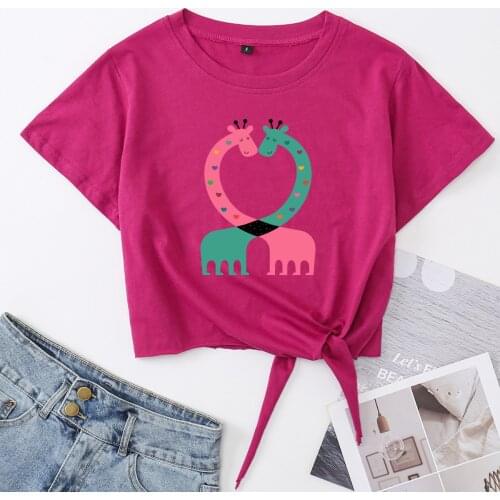 Giraffe Couple Love Heart Top Crop Top Womens Summer Short-sleeve Print Cotton T-shirt Cropped Tops Graphic Tee with Front Knot