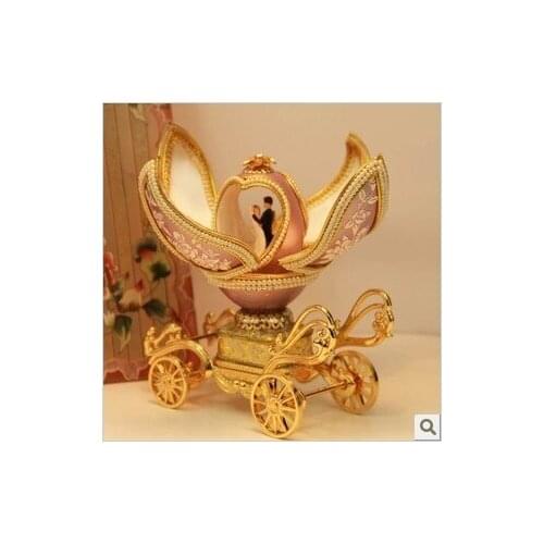 Special offer European royal wedding gift Christmas music box carved the Qixi Festival love girlfriend wife grade