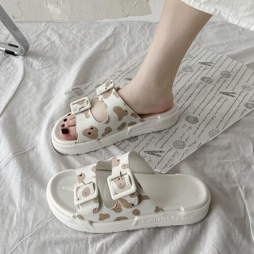 Online Celebrity Super Fire Slippers WomenS 2021 New Joker Leisure Korean Bear Cute Student Ins Tide Lazy Sandals