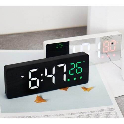 Mirror Alarm Clock Plastic USB Cable LED Clock Despertador Digital Table Clock Digital Watch Easy To Read With Visual Impairment
