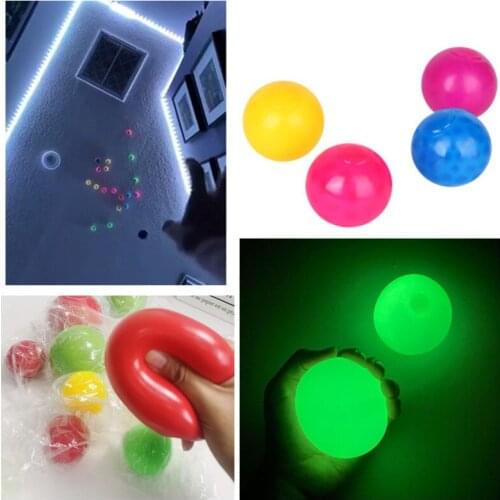1pc random Funny toy sticky ceiling ball stress release sticky target ball pressure vent ball gift for children and adults