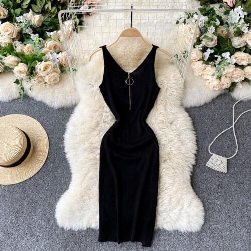Knit dress spring new product summer 2021 design sense zipper V-neck slim fit all-matchMini dress