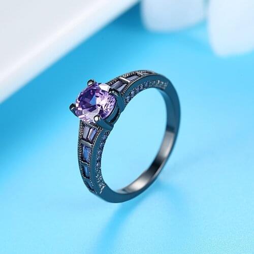 Women Ring Purple Zircon Glamour Black Gold Ring Fashion Closed Metal Ring Creative Ladies Wedding Jewelry Valentines Day Gift
