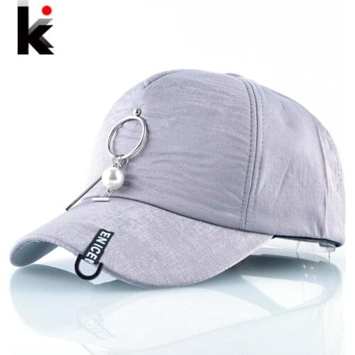Spring And Autumn Baseball Caps Women Fashion Metal Pearl Decoration Snapback Hip Hop Hats Grils Trucker Caps Female Casquette