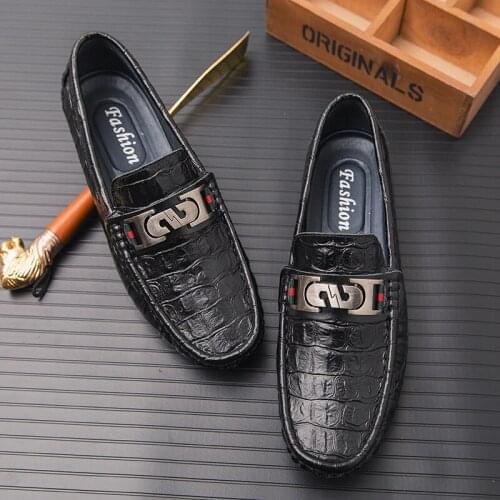 New Crocodile Bean Shoes Mens Real Leather Korean Chaogang Fengtai Leisure Black Leather Shoes Net Red Lazy Shoes