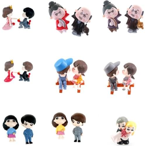 1/2PCS DIY Sweet Lovers Different Ethnic Couples Figurines Miniatures Home Decoration Fairy Garden Moss Terrariums Resin Crafts