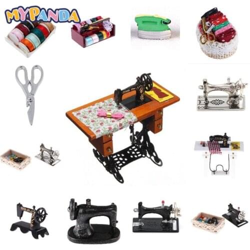 Kids Dollhouse Decor Miniature Furniture Wooden Sewing Machine With Thread Scissors Accessories For Dolls House Toys For Girls