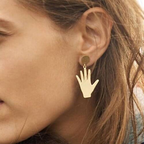 Shuangshuo 2018 New Alloy Chic Gold Tone Hand Five Stud Earrings For Women Artsy Statement Earrings Girls Jewelry Earing Bijoux