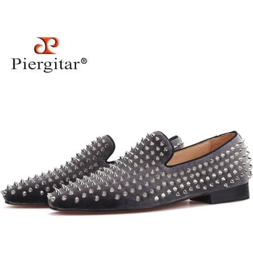 Piergitar 2019 new arrival Handmade men velvet shoes with silver rivets Fashion party and wedding men loafers males flats