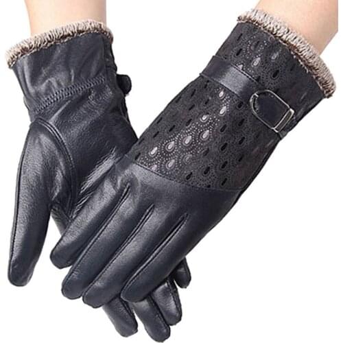 CHARLIE ROBERT Women's Mittens