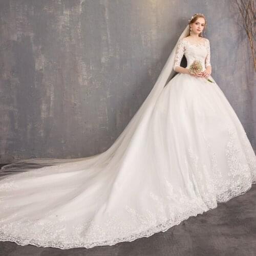 Luxury Ball Gown V-neck Chapel Train White Wedding Dresses Appliques Half Sleeves Lace-up Organza Classic Church Married Apparel