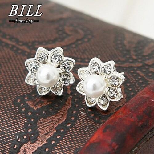 Flower Stud Earrings for Women Crystal Simulated Pearls Earring Fashion Jewelry Brincos Bijoux 2018 NEW Arrival