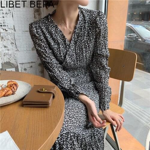 2021 New Women Summer Autumn Dresses V-Neck Fashionable Floral Printed High Waist Vintage Wild Lady Ruched Long Dresses DR9126