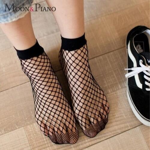 2020 New Hollow Sock Women Lace Fishnet Short Socks Mesh Solid Color Spring Thin Breathable Net Individual Style Ankle Sock