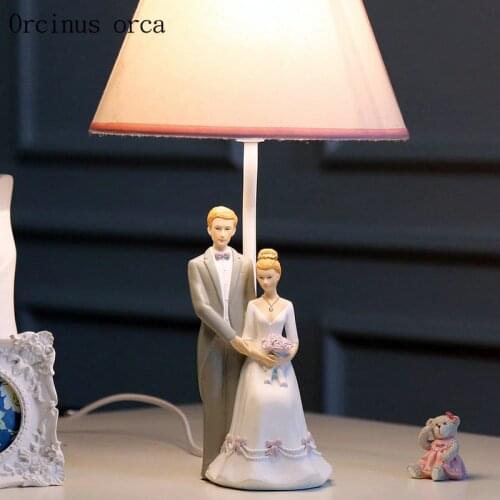 Modern creative dolls table lamps wedding gifts romantic cute cartoon LED wedding dress resin desk lamp free shipping