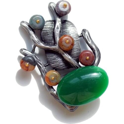 Retro Natural Oval Stone Flower Brooches Emerald Green Pearl Flower Accessories Womens Outerwear Big Brooch Pin For MOM Gift
