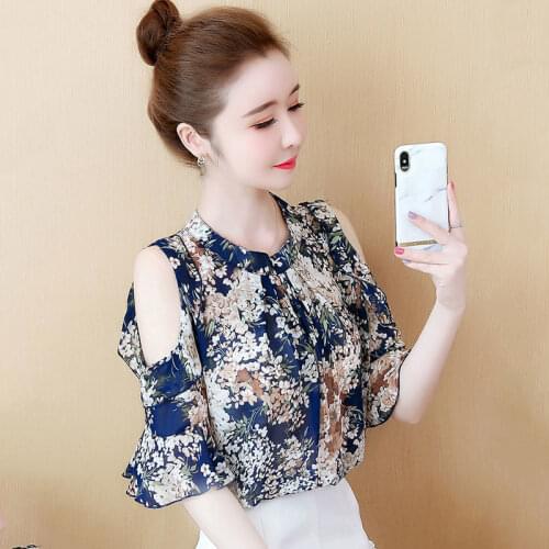 Summer fashion chiffon shirt ladies 2021 fashion new temperament loose short-sleeved stand-up collar floral all-match casual top
