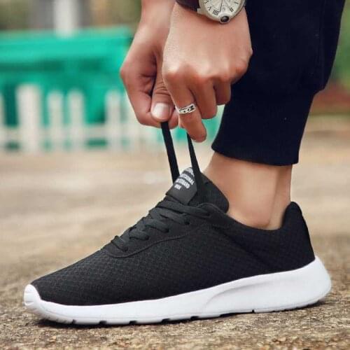 2021 Mens Sneakers New Fashion Sneakers Socks For Men Light Breathable Mens Causal Shoes Shallow Driving Shoes Tenis Masculino