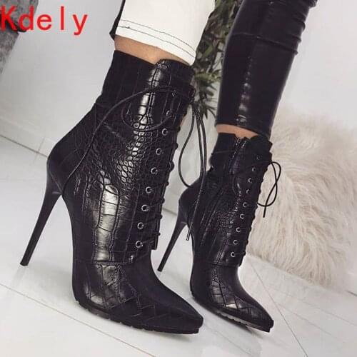 2020 Luxury Women 11.5cm High Heels Fetish Leather Stripper Boots Serpentine Ankle Boots Prom Spring Snake Print Pointy Shoes