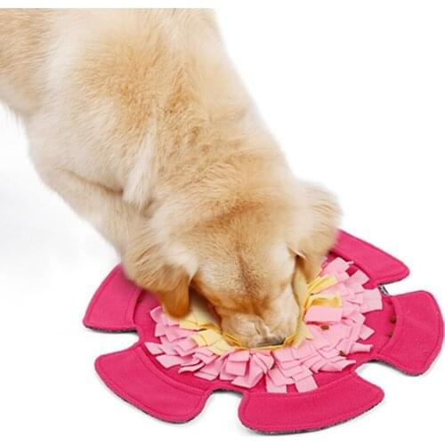 New type pet dog carpet feeding pad dog intelligence toy flower shape sniffer dog training pad release pressure dog snuff pad