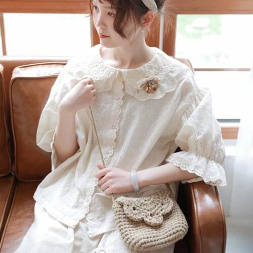 Small fresh Lace collar Cotton Embroidery Lantern sleeve Blouse Young Girls Student Spring Summer new Solid color Shirt Tops