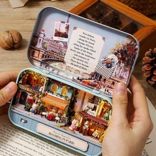 Theatre Box Diy Miniature Dollhouse Kit Roombox Small House New Years Christmas Gift Toys For Children Doll House Furniture Set