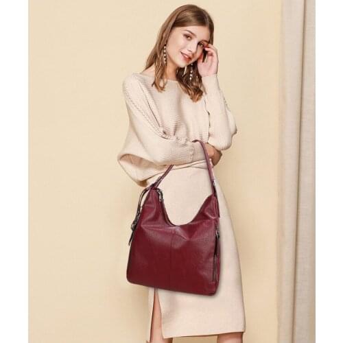 2020 New Womens Fashion Soft Real Tassel Handbag Elegant Ladies Large Capacity Waterproof Versatile